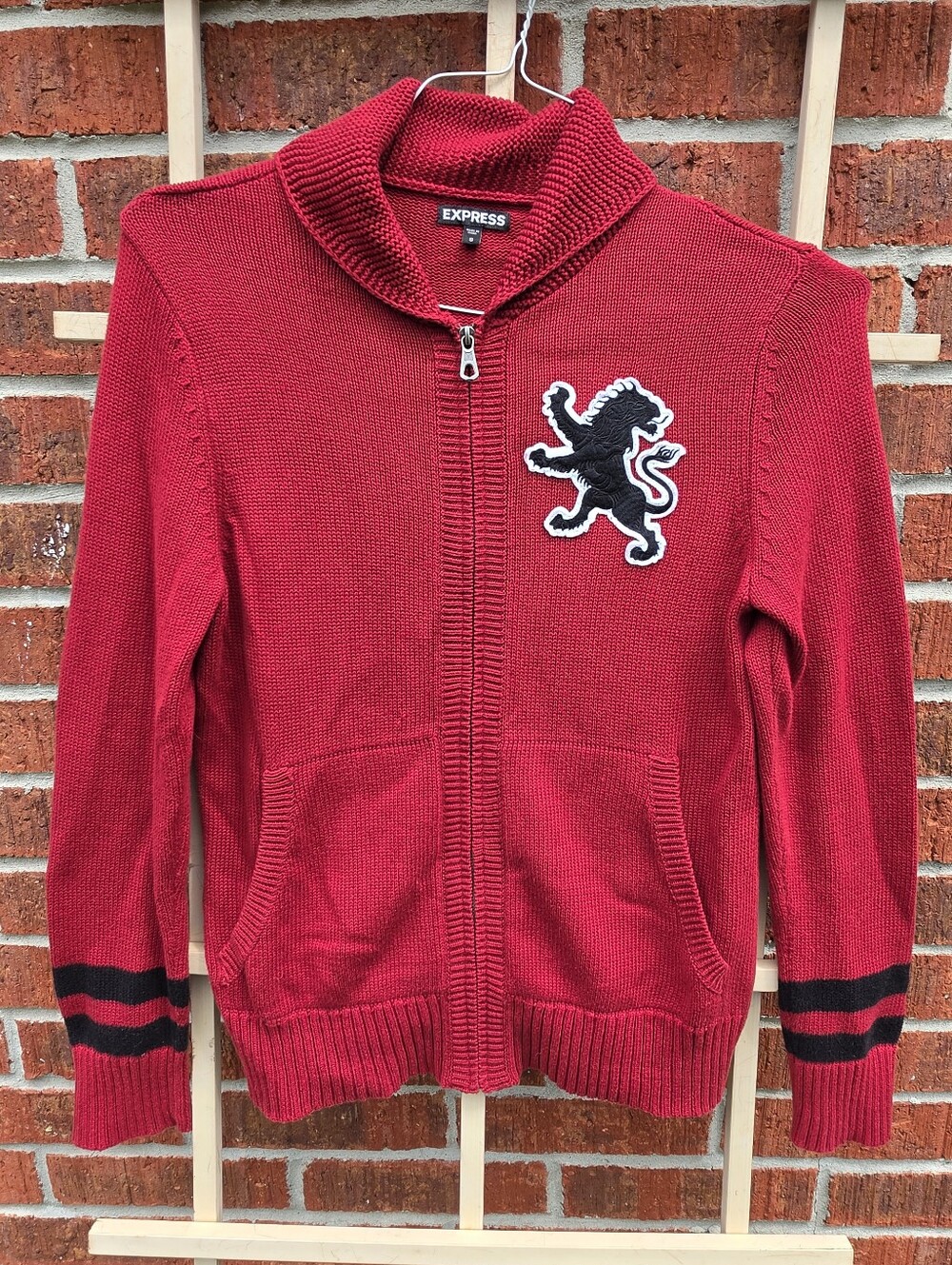 Express Red Lion Emblem Zip-Up Knit Cardigan Small